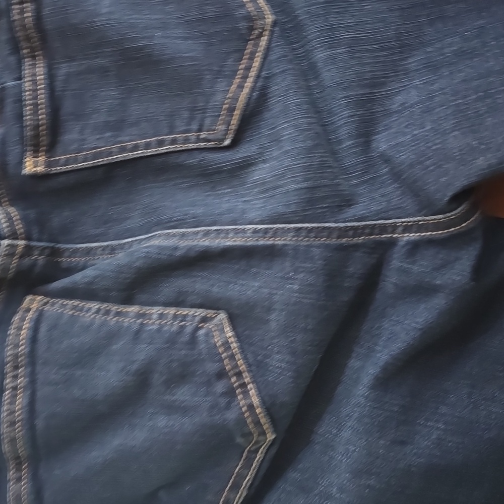 NWOT Torrid Blue Ankle Cropped Jeans with Rolled Cuffs - Picture 4 of 5